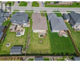 15 SHAWNS TRAIL - 32