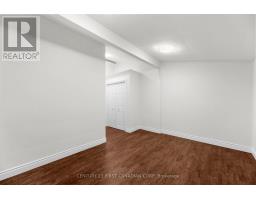 19 ARBOUR GLEN CRESCENT - 17