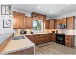 13 KANTOR COURT - 12