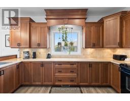 13 KANTOR COURT - 14