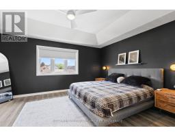 13 KANTOR COURT - 17