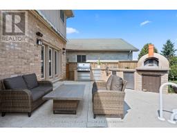 13 KANTOR COURT - 36