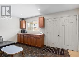 13 KANTOR COURT - 44