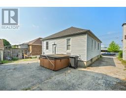 488 MCCORMICK BOULEVARD - 34