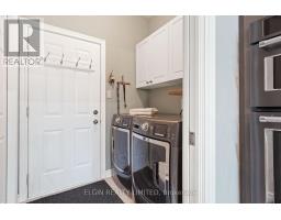 66 DONKER DRIVE - 21