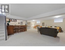 66 DONKER DRIVE - 27