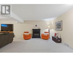 66 DONKER DRIVE - 31