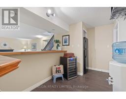 66 DONKER DRIVE - 34