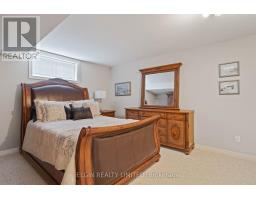 66 DONKER DRIVE - 35