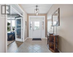 66 DONKER DRIVE - 4