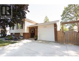 429 TREEWOOD CRESCENT - 2