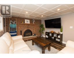 429 TREEWOOD CRESCENT - 28