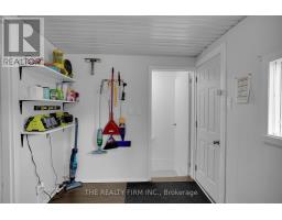 136 BARKER STREET - 18