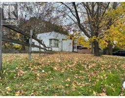 388 BELFIELD STREET - 4