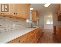 25 MAPLE GROVE COURT E - 17