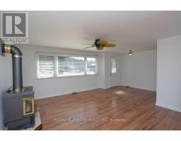 25 MAPLE GROVE COURT E - 7
