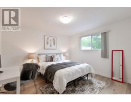 10 STROUD CRESCENT - 10
