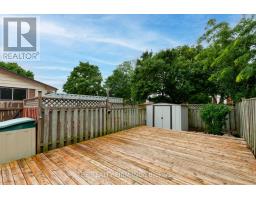 10 STROUD CRESCENT - 26