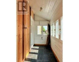 4 ROSEWOOD AVENUE - 12