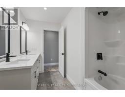 8068 UNION ROAD - 35