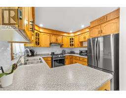 541 CHIEFTAIN STREET - 13