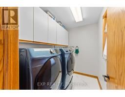 541 CHIEFTAIN STREET - 16