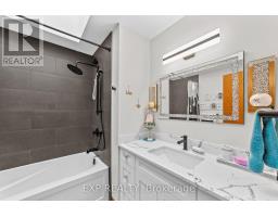 541 CHIEFTAIN STREET - 17