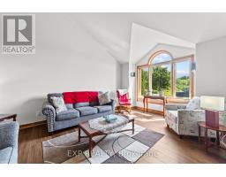 541 CHIEFTAIN STREET - 7