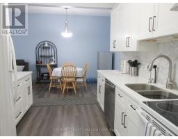 28 HAWKESBURY AVENUE - 8