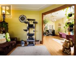 46 SPRINGBANK DRIVE - 12
