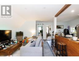 46 SPRINGBANK DRIVE - 24