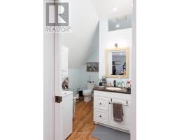 46 SPRINGBANK DRIVE - 26