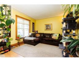 46 SPRINGBANK DRIVE - 9