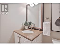 50 VEALE CRESCENT - 21