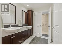 37 - 14 DOON DRIVE - 21