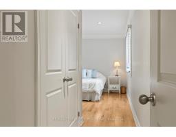 37 - 14 DOON DRIVE - 22