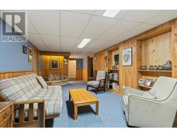 37 - 14 DOON DRIVE - 31