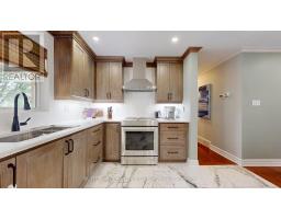 373 WILLARD CRESCENT - 16