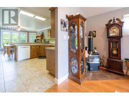 37 BRIDLE PATH - 15