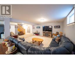 37 BRIDLE PATH - 31