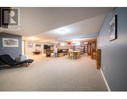 37 BRIDLE PATH - 34