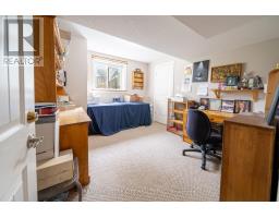 37 BRIDLE PATH - 36