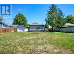 40 RUTHERFORD AVENUE - 34