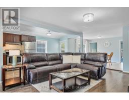 40 RUTHERFORD AVENUE - 9