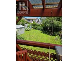 1093 CREE AVENUE - 10