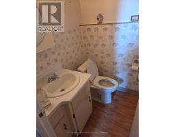 1093 CREE AVENUE - 4
