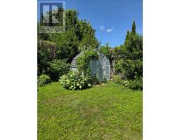 1093 CREE AVENUE - 9