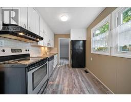 228 PRINCESS STREET E - 4