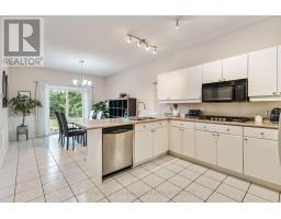 41 - 30 DOON DRIVE - 18