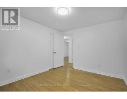 80 ROLLSCOURT PLACE - 17
